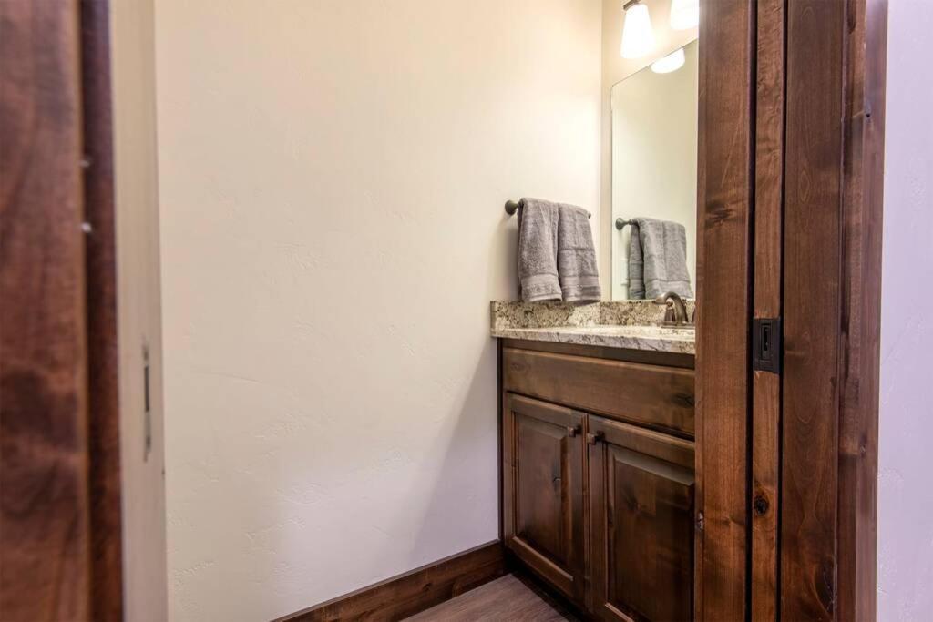 Bear Lair At Teton Valley Idaho ビクター エクステリア 写真